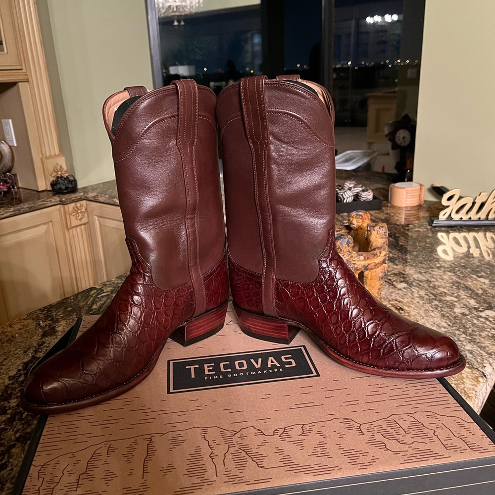 Brand-new Handmade, Brown Alligator Boots